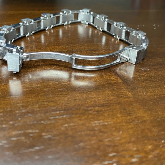 Simmons Jewelry Co Men’s Diamond Cross Bracelet - Picture 7 of 8